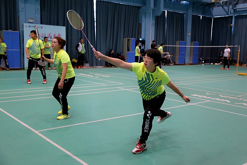 陕西金年会集团第四届职工羽毛球赛圆满关幕