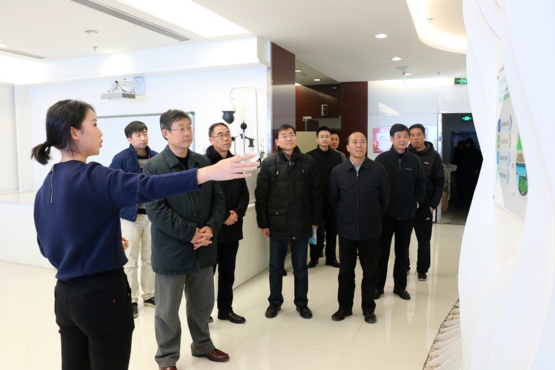 省人大常委会委员、环资工委主任李三原到陕西金年会集团调研座谈