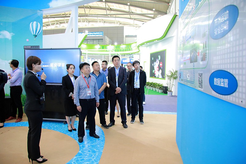 陕西金年会集团携“绿水青山”亮相丝博会｜副省长魏增军参观