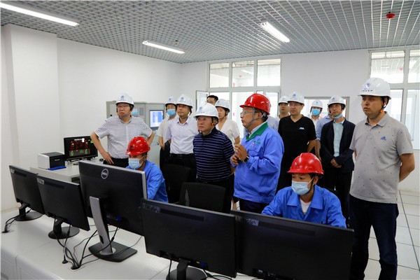 陕西金年会集团复工复产促增长项目观摩会议与会人员走进金年会保隆生态三秦在延在铜项目