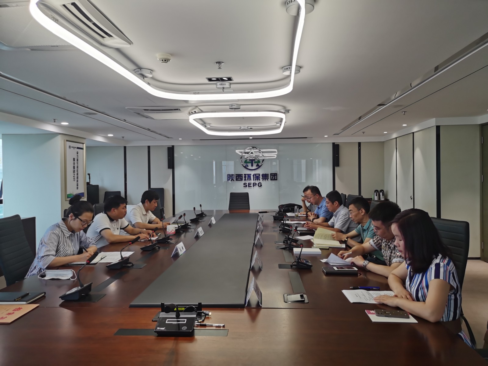 陕西金年会集团纪委组织6名新任职辅导干部参与廉政考试及廉政发言