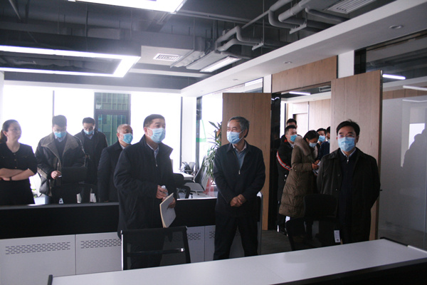 省国资委主任王海鹏到秦创原陕西金年会集团创新中心调研