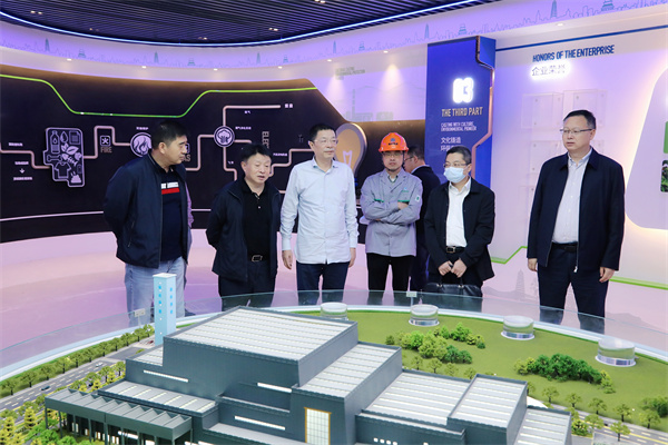 熊良虎拜会榆林市市长张成功